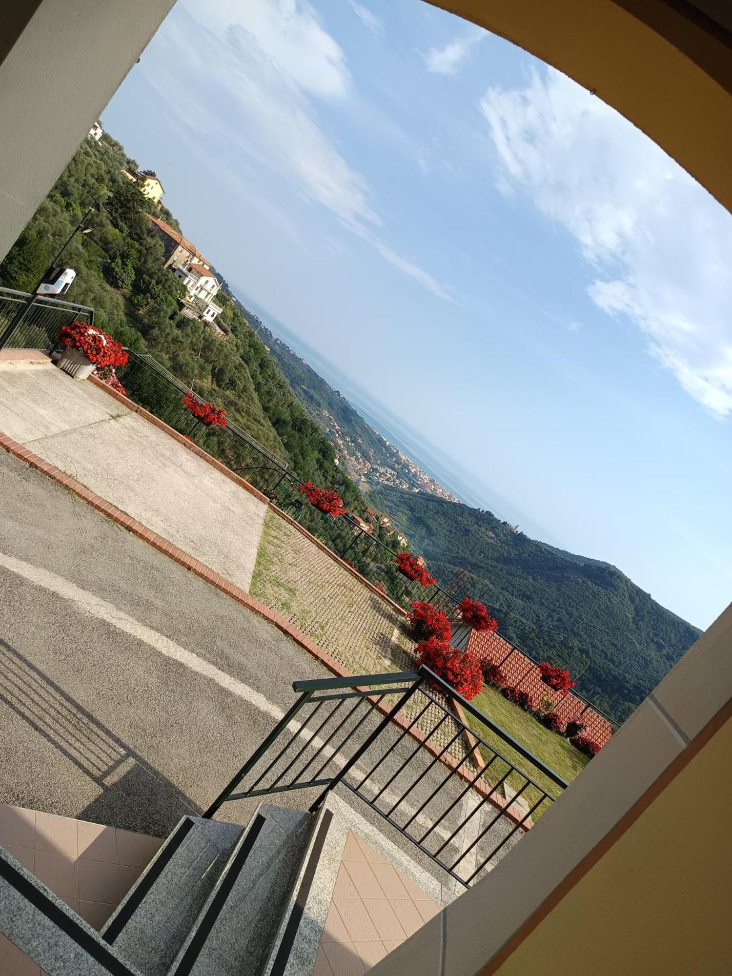 Ferienwohnung La Casa Col Portico Leivi Exterior foto